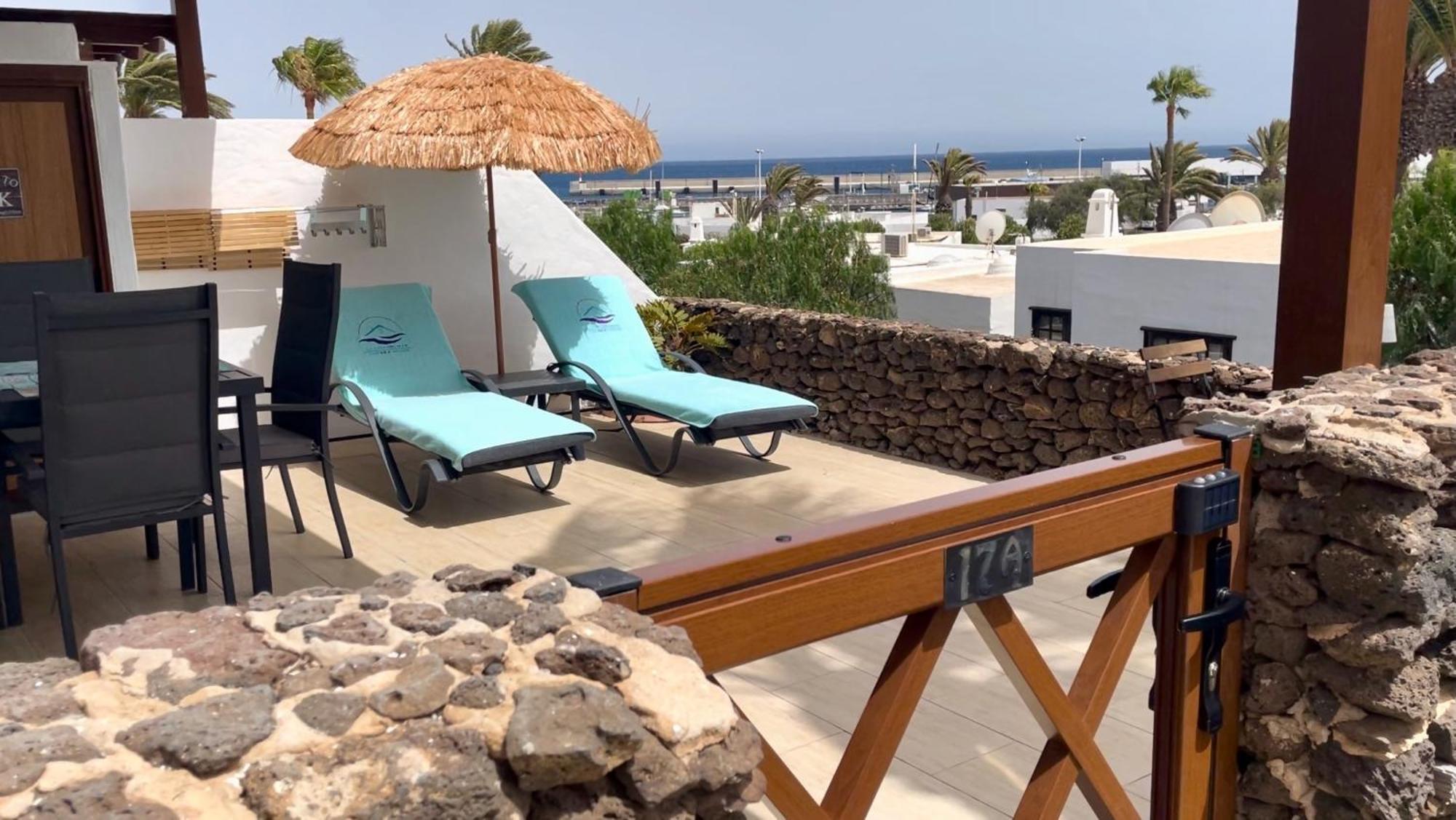 La Casa Del Mar The Sea House Aparthotel Playa Blanca  Exterior photo